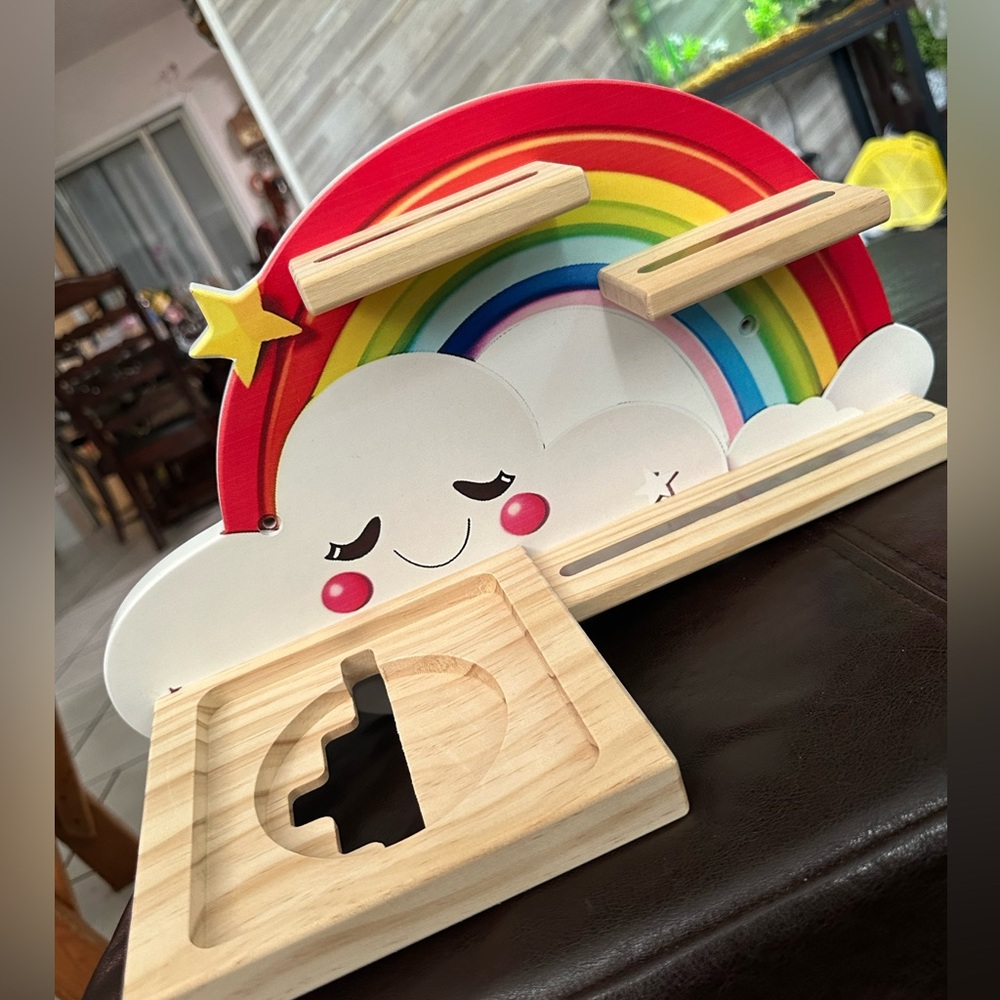 Rainbow wall shelf for Toniebox Audio